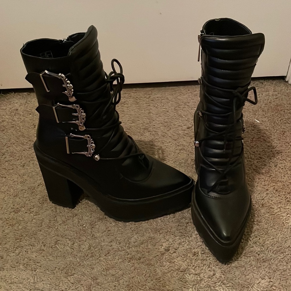 killstar platform boots size 8